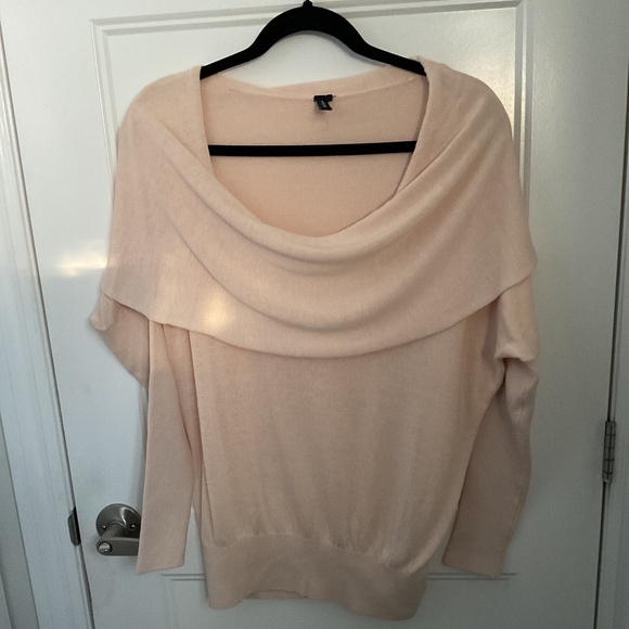 Marciano sweater - Picture 1 of 5